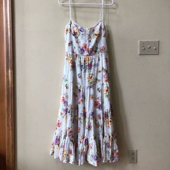 Wayf Timber Tiered Buster Midi Dress - Picture 3 of 8